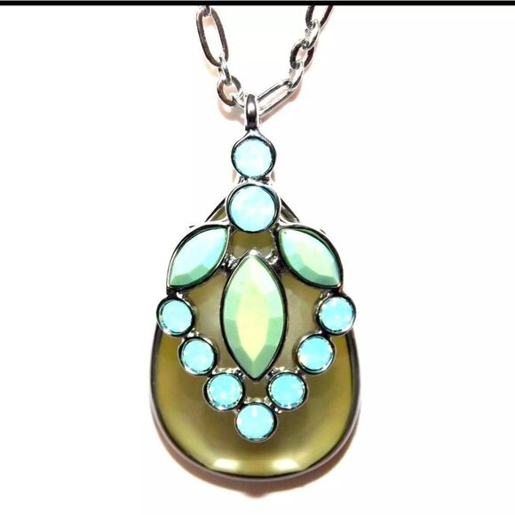 Beautiful Lia Sophia "CRYSTAL COVE"  Pendant Necklace,  30-33", NWOT - Picture 9 of 12